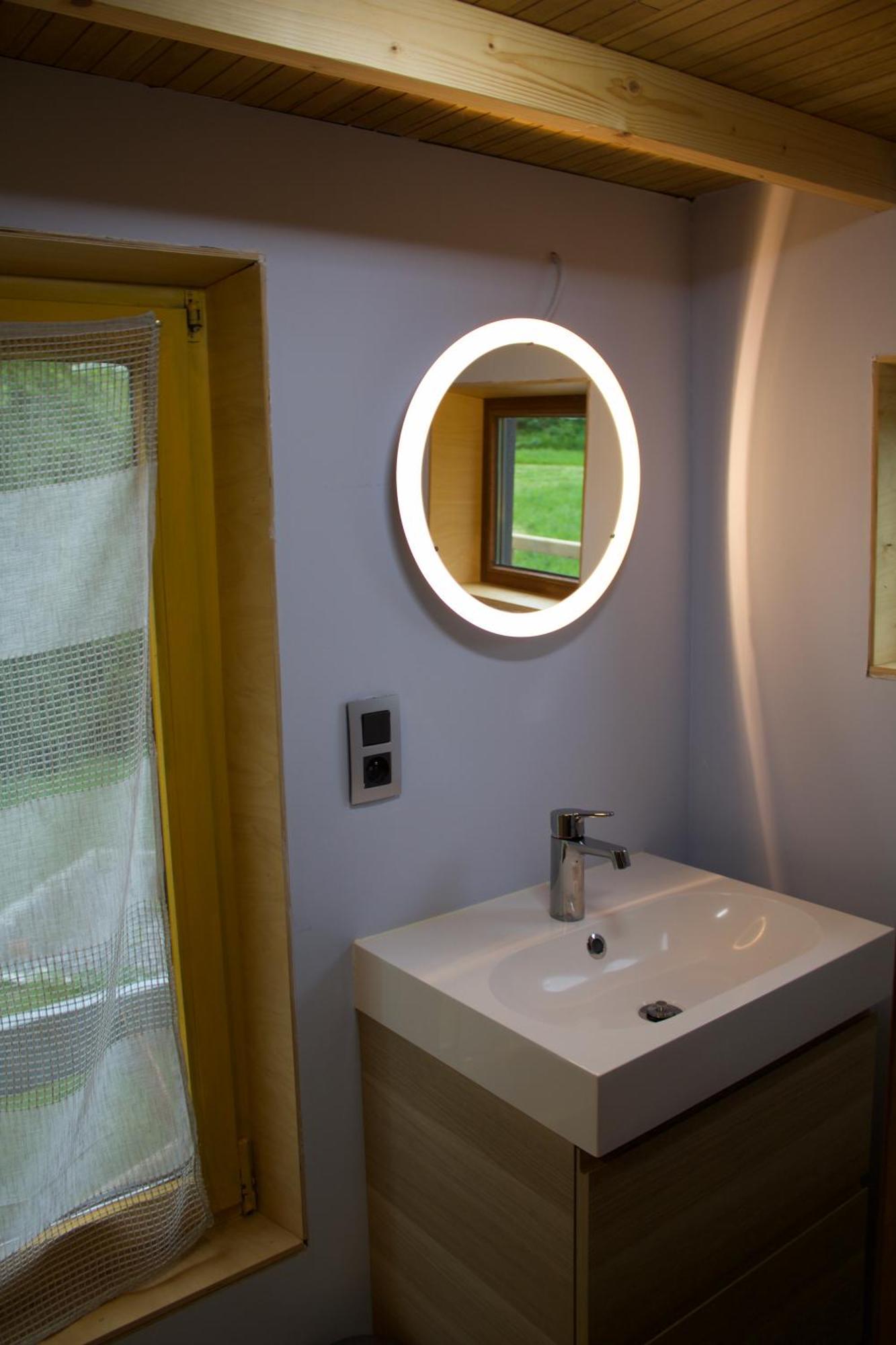 Tiny House Les Jours Heureux Sejour Nature Pres De Dinant Et Des Lacs De L Eau D Heure Villers-le-Gambon Extérieur photo