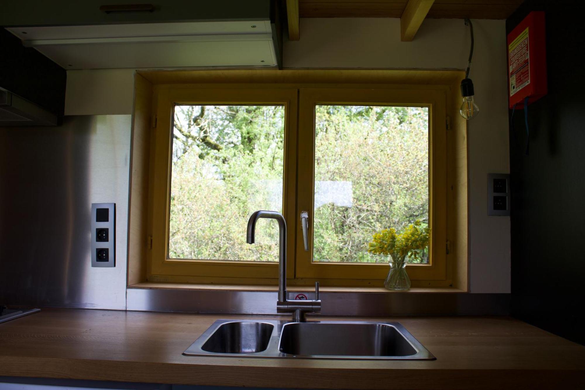 Tiny House Les Jours Heureux Sejour Nature Pres De Dinant Et Des Lacs De L Eau D Heure Villers-le-Gambon Extérieur photo