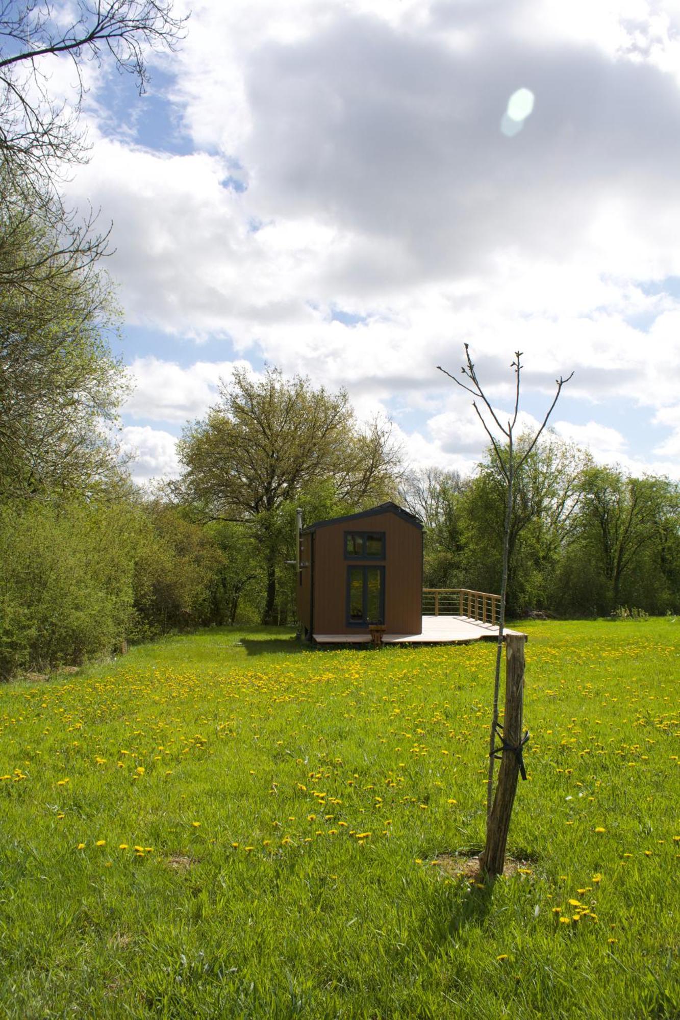 Tiny House Les Jours Heureux Sejour Nature Pres De Dinant Et Des Lacs De L Eau D Heure Villers-le-Gambon Extérieur photo